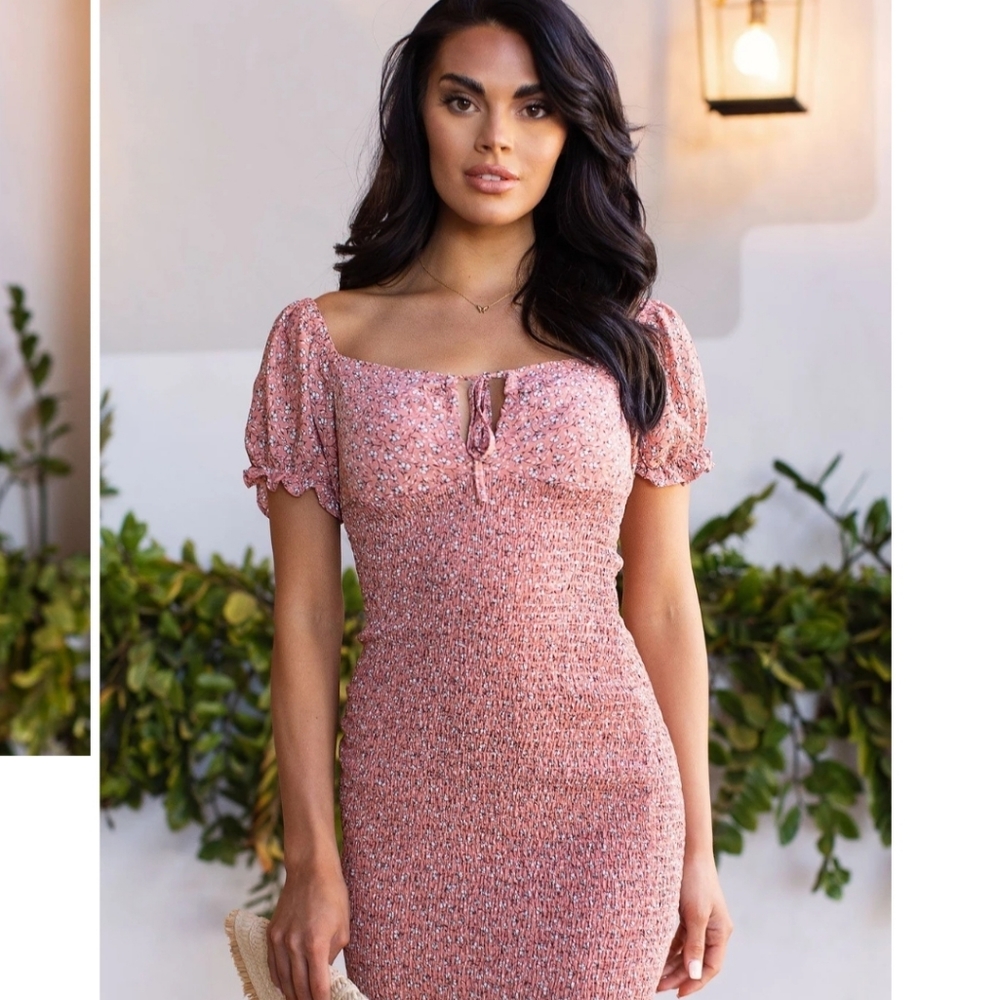 ASHE CORAL FLORAL PRINT DRESS